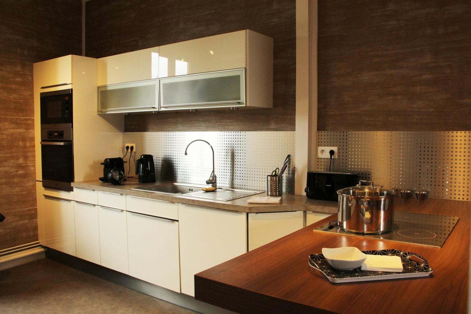 Henri IV - Parking Included - Self Check-In Apartment Chartres Exterior photo