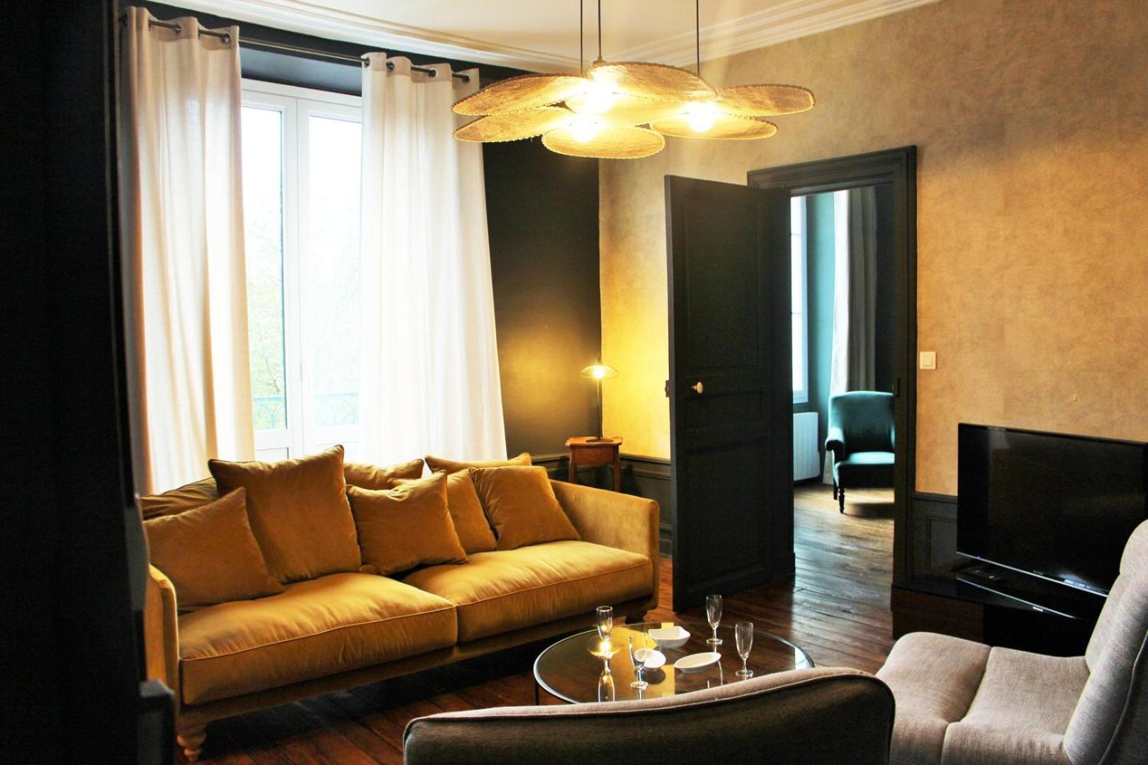 Henri IV - Parking Included - Self Check-In Apartment Chartres Exterior photo